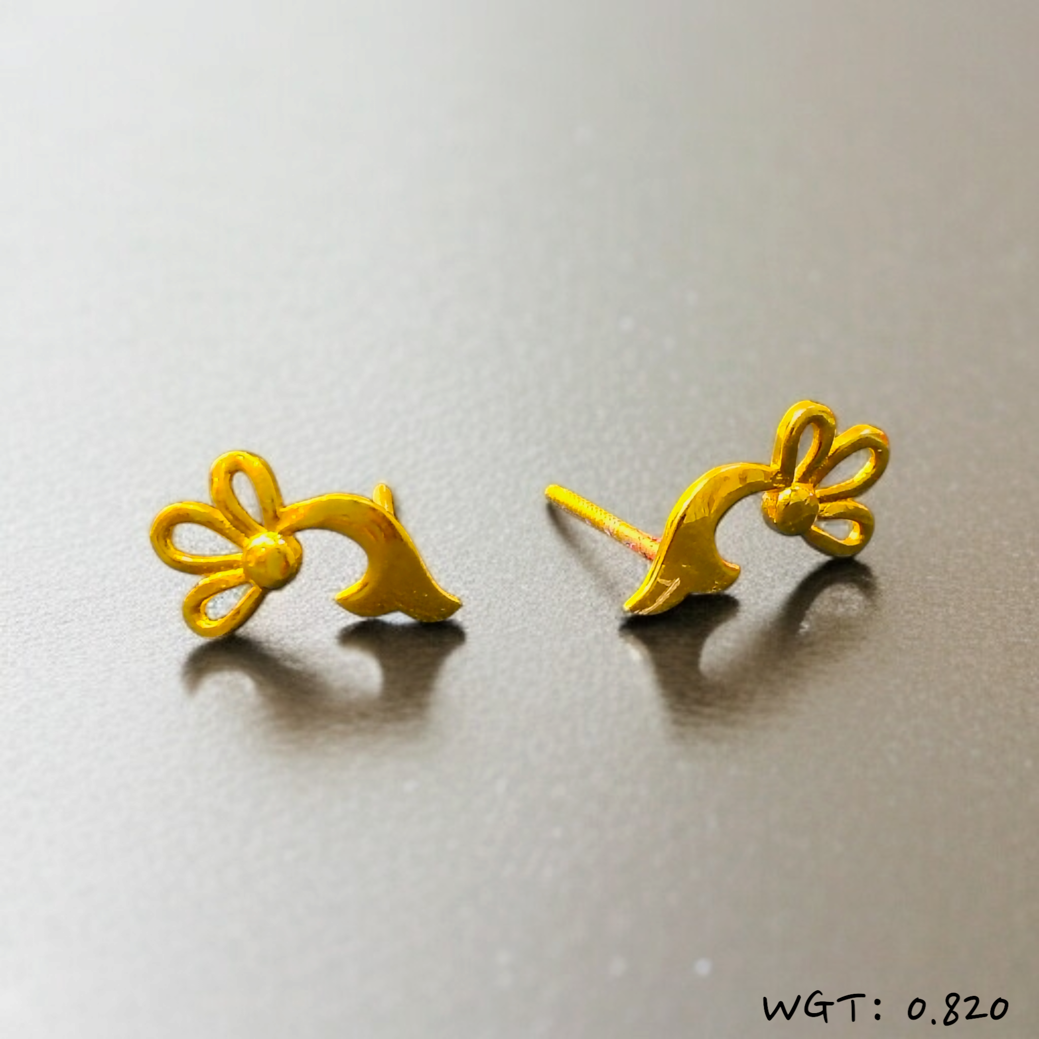 (GSE14) TRJ WGT: 0.820 GM APPROX 14KT HUID HALLMARK GOLD EAR STUD 1 PAIR FOR REGULAR USE.