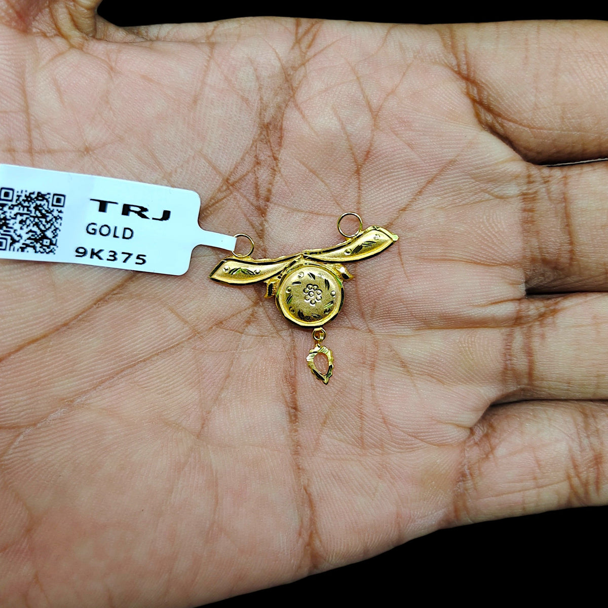 GPM9K- (WGT: 0.480 GM APPROX) BIS CERTIFIED HUID HALLMARK 375 9KT GOLD PENDANT FOR WOMEN 1 PIECE WITH FREE MANGALSUTRA & TASSEL. (PMVD2T)