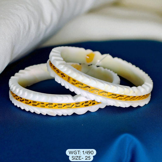 TRJ (SIZE: 25) WGT: 1.490 GM APPROX HUID HALLMARK 22KT GOLD SAKHA BANGLES 1 PAIR DESIGN FOR REGULAR USE.