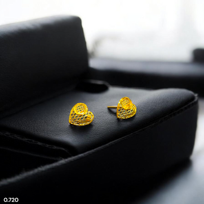 STUD EARRING- BIS CERTIFIED WGT: 0.720 GM APPROX HUID HALLMARK 916 22KT GOLD TOPS 1 PAIR FOR WOMEN.