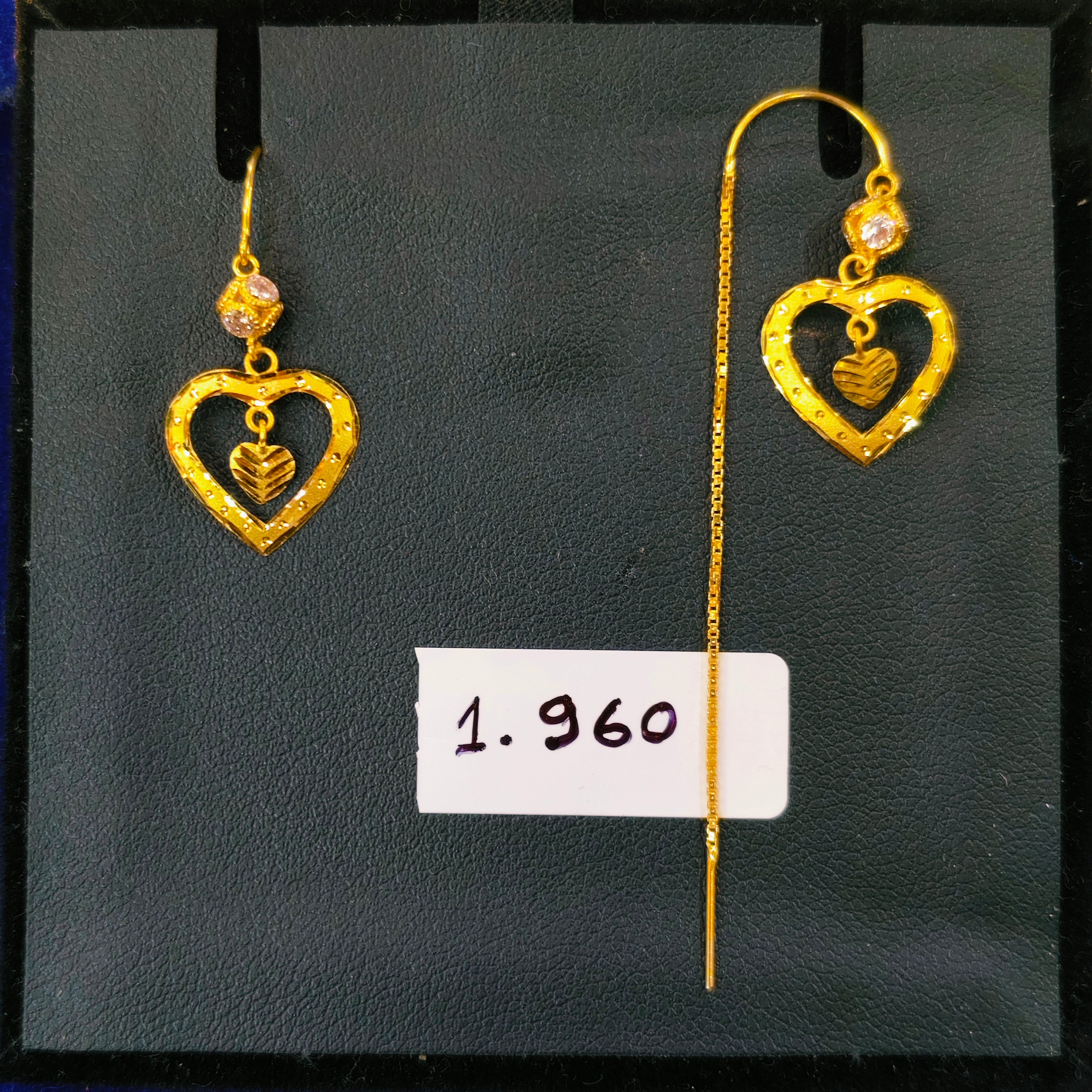 (GSD) RAJLAXMI WGT: 1.960 GM APPROX 18KT HALLMARK GOLD SUI DHAGA EARRINGS 1 PAIR FOR DAILY WEAR.