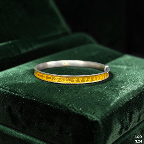 GOLD NOA- (NPII2U) (SIZE: 24) (WGT: 1.000) GM APPROX) BIS CERTIFIED HUID HALLMARK 22KT GOLD NOA BADHANO 1 PIECE FOR WOMEN.