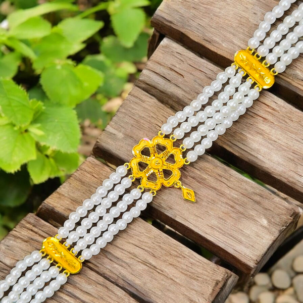 TRJ WGT: 1.770 GM APPROX 22KT HALLMARK HUID GOLD MOTI CHOKER 1 PIECE WITH ADJUSTABLE TASSEL.