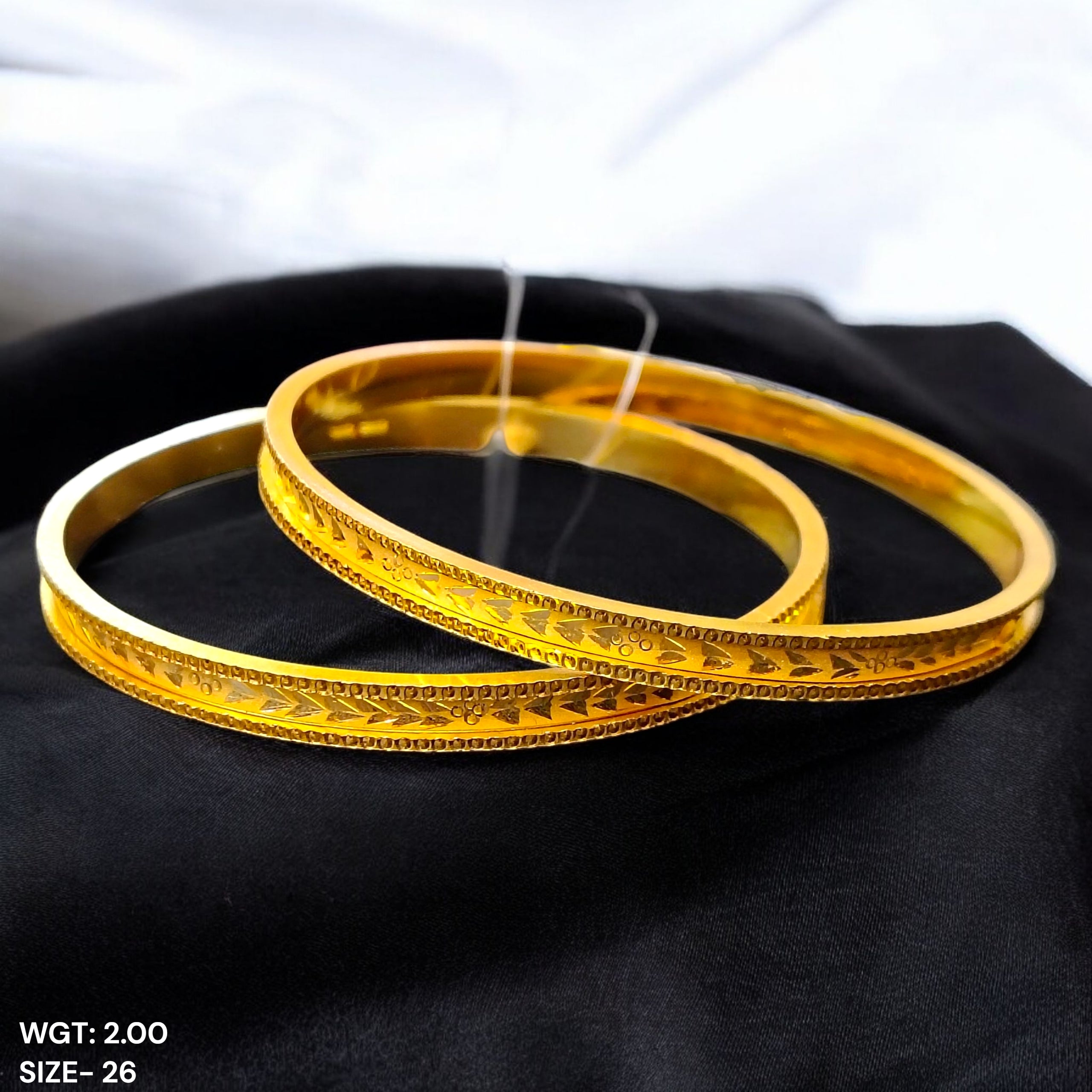 (GSN22) TRJ WGT: 2.00 GM APPROX (SIZE-26) 22KT HUID HALLMARK GOLD CHILA SOCKET CHURI 1 PAIR.