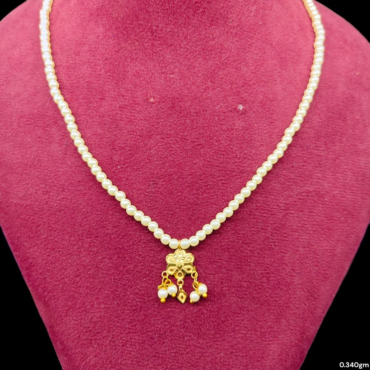 GOLD LOCKET- (WGT: 0.340 GM APPROX) BIS CERTIFIED HUID HALLMARK 9KT GOLD LOCKET 1 PIECE FOR WOMEN (WITH MOTI CHAIN).