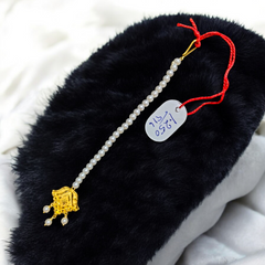 GOLD TICKLY- TRJ WGT: 1.250 GM APPROX 22KT HUID HALLMARK GOLD MOTI TICKLY (MANGTIKA) 1 PIECE FOR MARRIAGE. (S3T42Y)