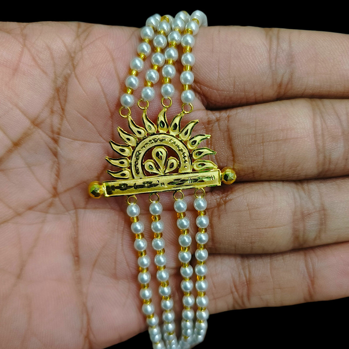 GOLD MANTASHA- (7T1UDG)-(WGT: 0.920 GM APPROX) BIS CERTIFIED HUID HALLMARK 375 9KT GOLD MOTI MANTASHA WITH PEARL CHAIN FOR WOMEN.