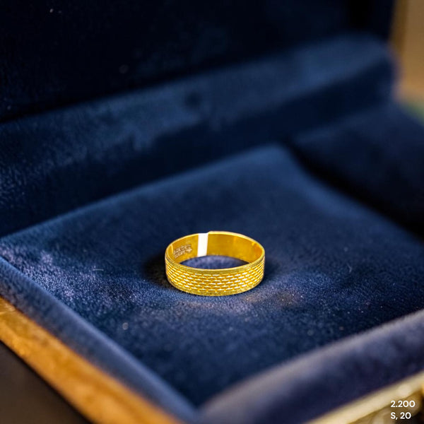 LADIES RING- (SIZE: 20) WGT: 2.200 GM APPROX BIS CERTIFIED HUID HALLMARK 9KT GOLD THUMB RING FOR UNISEX 1 PIECE.(LPD3TV)