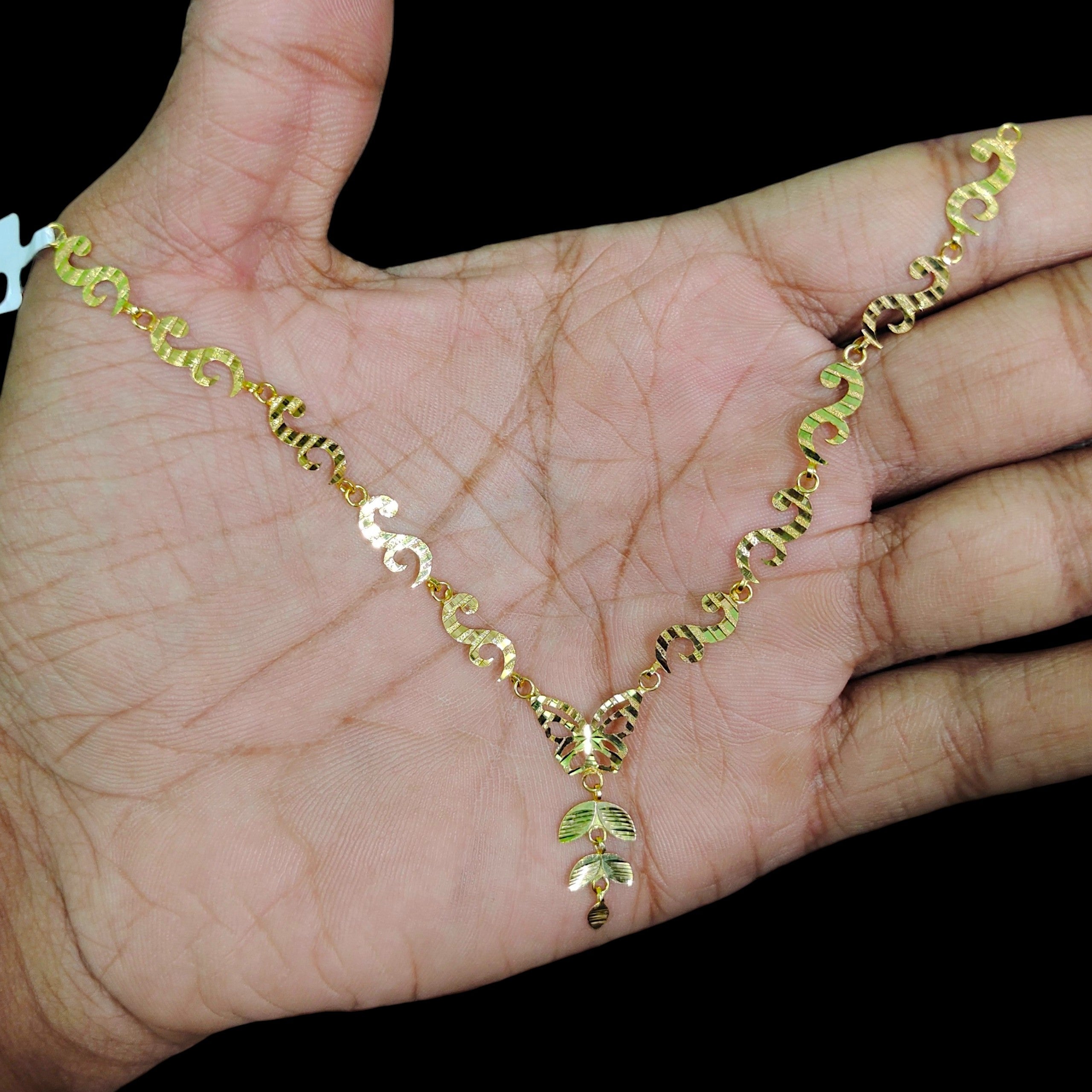 GOLD NECKLACE -(WGT: 2.040 GM APPROX) BIS CERTIFIED HUID HALLMARK 375 9KT GOLD NECKLACE 1 PIECE FOR WOMEN.