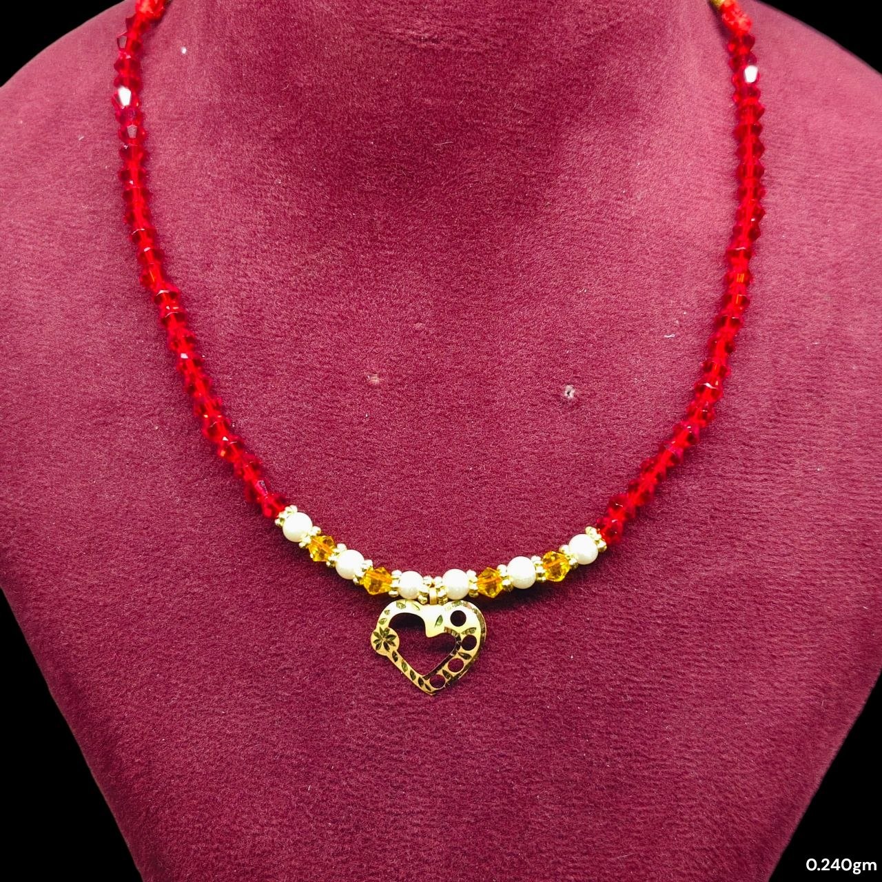 GOLD LOCKET- WGT: 0.240 GM APPROX BIS CERTIFIED HUID HALLMARK 22KT GOLD MOTI LOCKET 1 PIECE FOR WOMEN (WITH PUTI CHAIN).