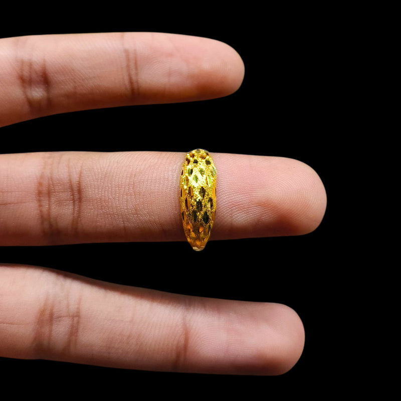 LADIES RING- (F7LFGW)-(SIZE: 17 ) WGT: 1.400 GM APPROX BIS CERTIFIED HUID HALLMARK 916 22KT GOLD RING FOR WOMEN 1 PIECE.