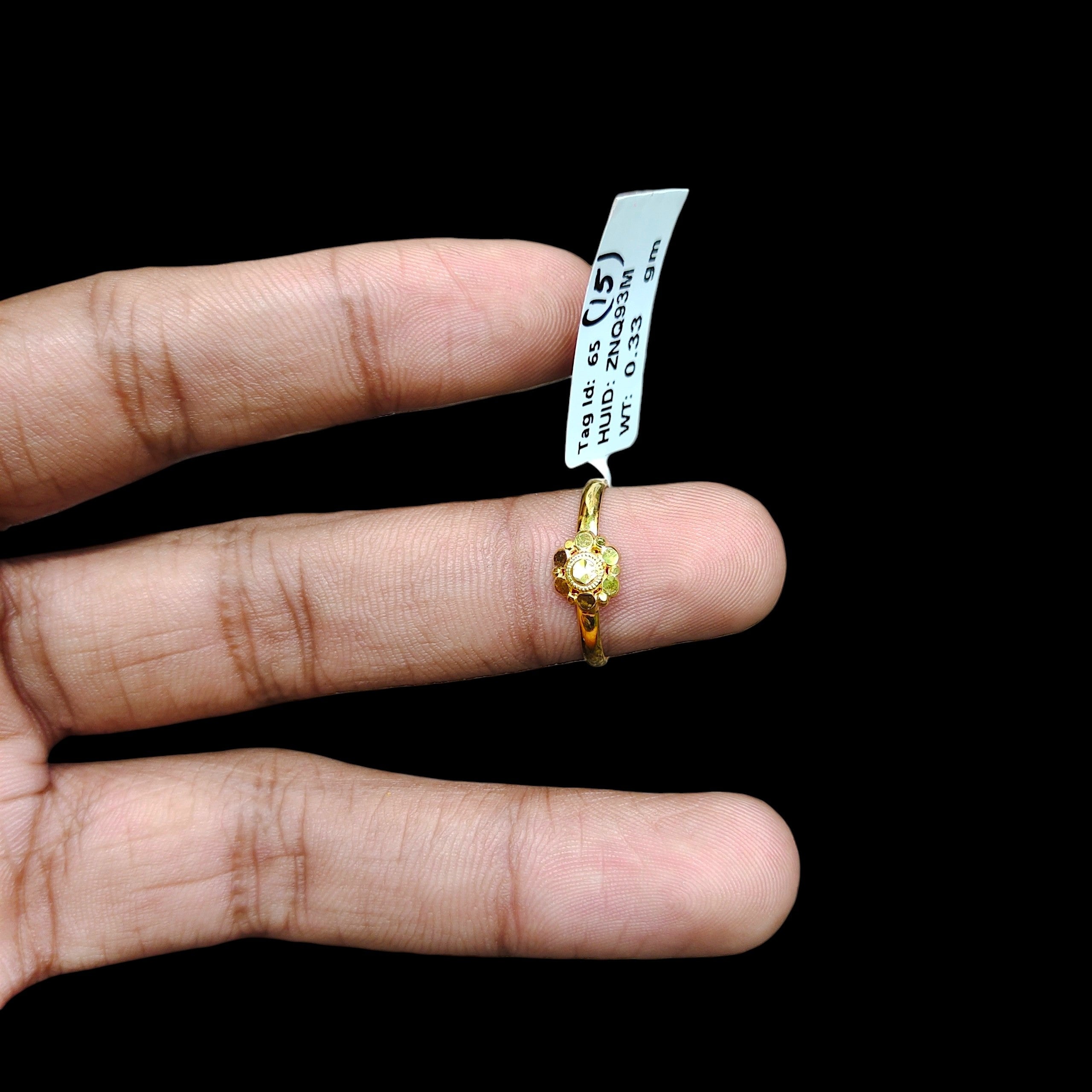 RAJKOT LADIES RING- (SIZE: 15) WGT: 0.330 GM APPROX BIS CERTIFIED HUID HALLMARK 9KT GOLD FINGER RING FOR WOMEN 1 PIECE FOR WOMEN (SUPER LIGHT WEIGHT - NOT FOR REGULAR USE).