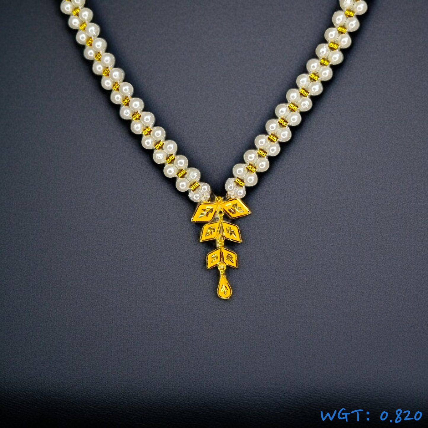 (GPM) TRJ WGT: 0.820 GM APPROX HUID HALLMARK 22KT GOLD MOTI PENDANT 1 PIECE.