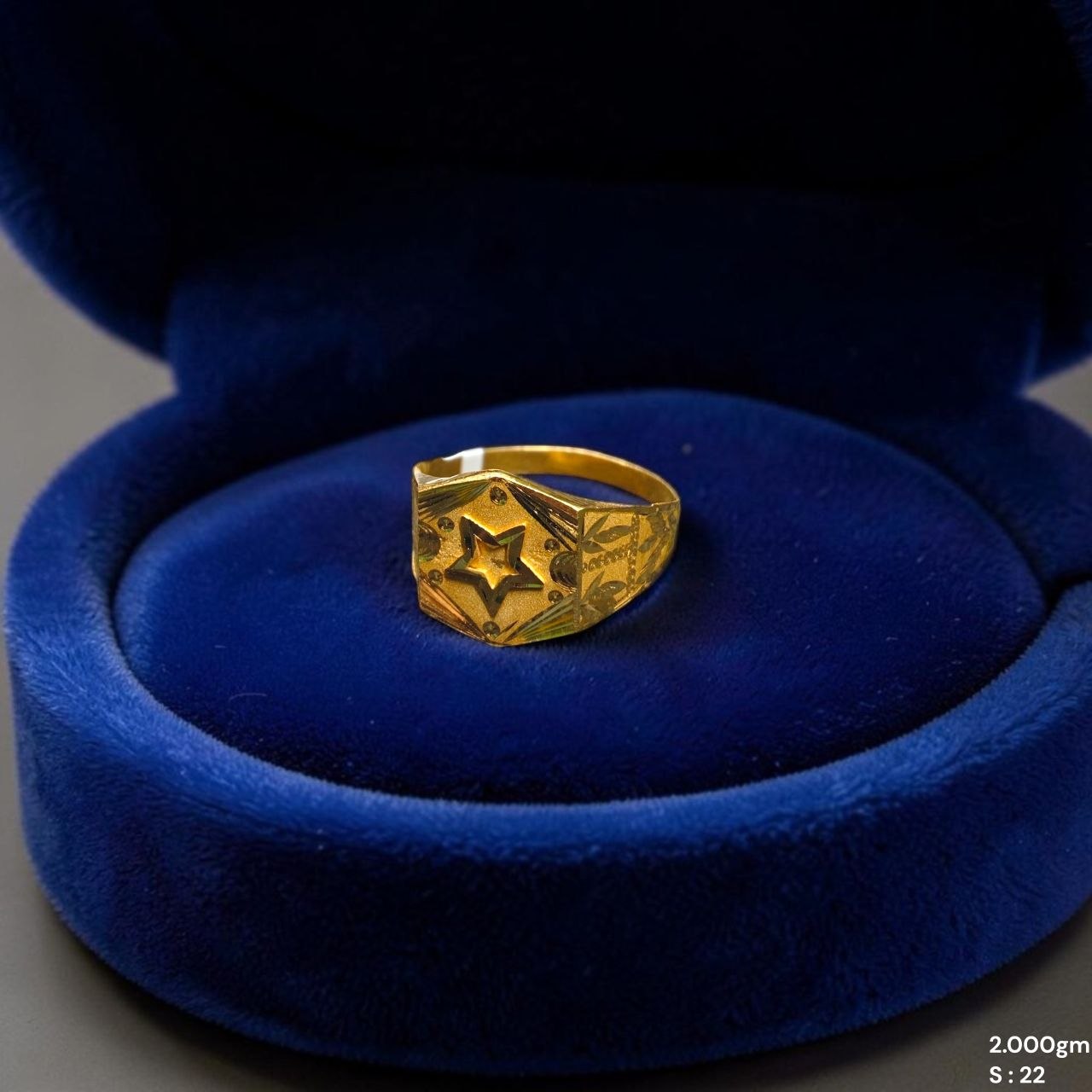 GENTS RING- SIZE:22 (WGT: 2.000 GM APPROX) BIS CERTIFIED HUID HALLMARK 916 22KT GOLD GENTS FINGER RING FOR MEN 1 PIECE.