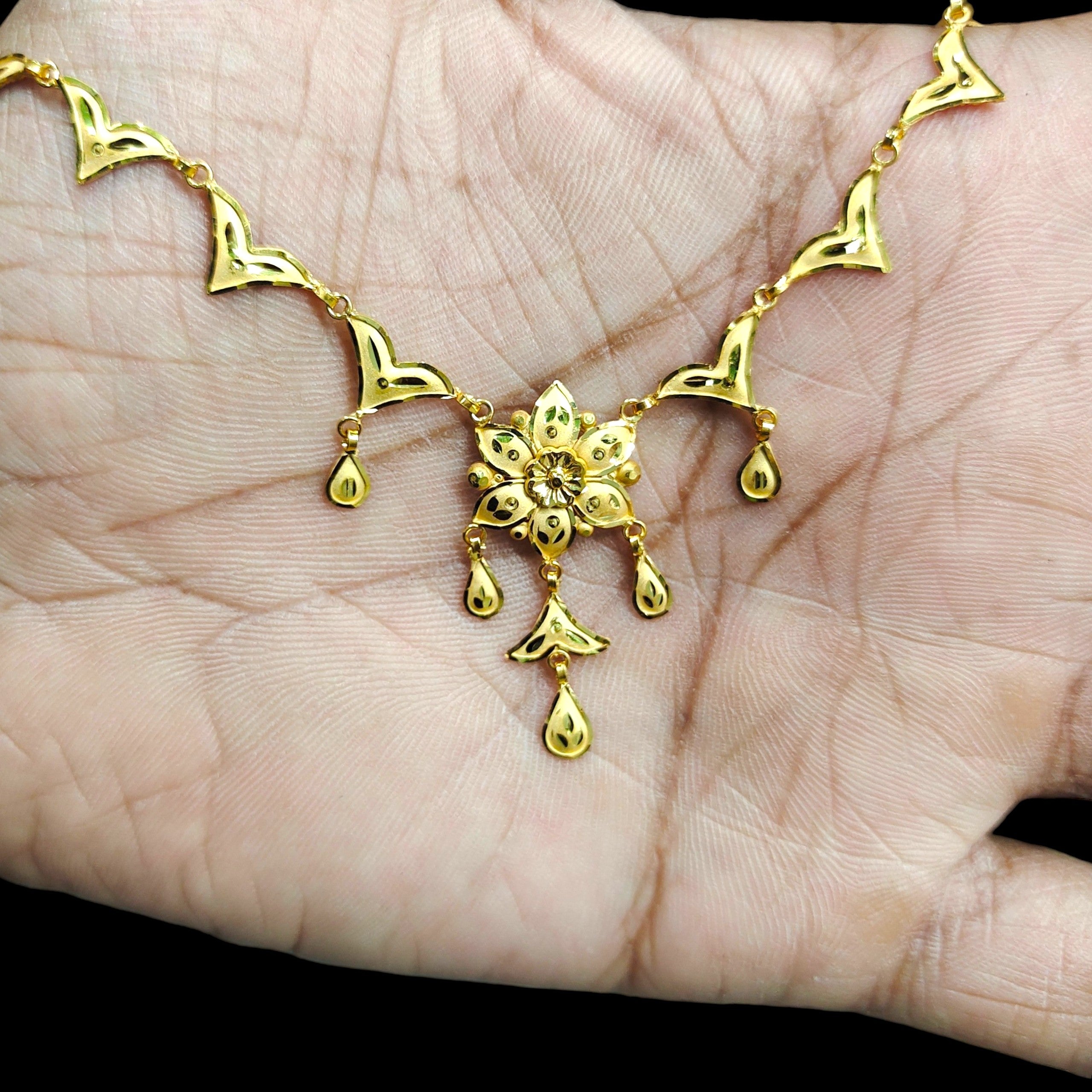GCN9K- (WGT: 2.070 GM APPROX) BIS CERTIFIED HUID HALLMARK 9KT GOLD NECKLACE 1 PIECE FOR WOMEN.