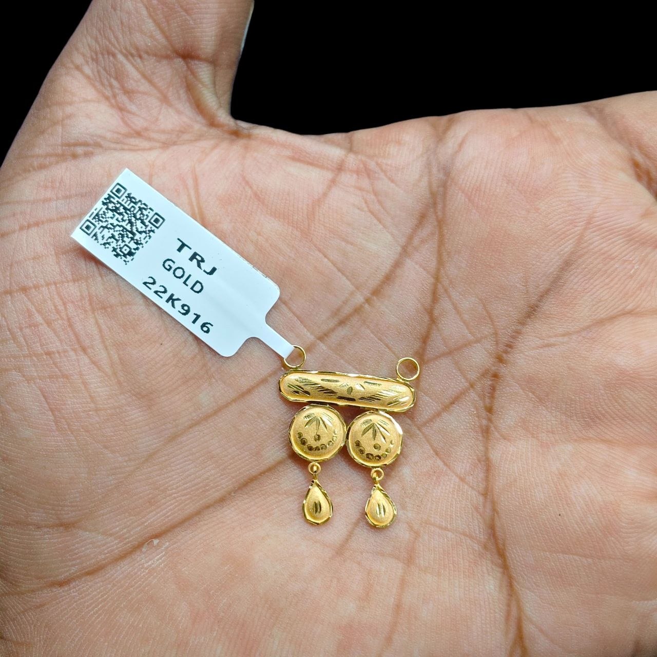 GOLD PENDANT- WGT: 0.560 GM APPROX 22KT HUID HALLMARK GOLD PENDANT MANGALSUTRA 1 PIECE WITH TASSEL.