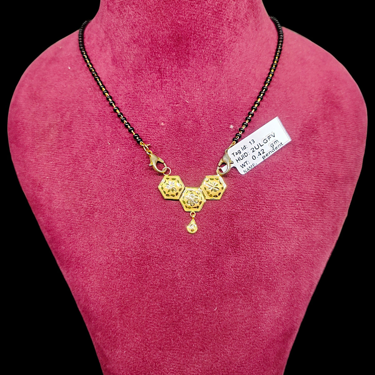 GPM9K- (WGT: 0.420 GM APPROX) BIS CERTIFIED HUID HALLMARK 375 9KT GOLD PENDANT FOR WOMEN 1 PIECE WITH FREE MANGALSUTRA & TASSEL. (2ULGFV)