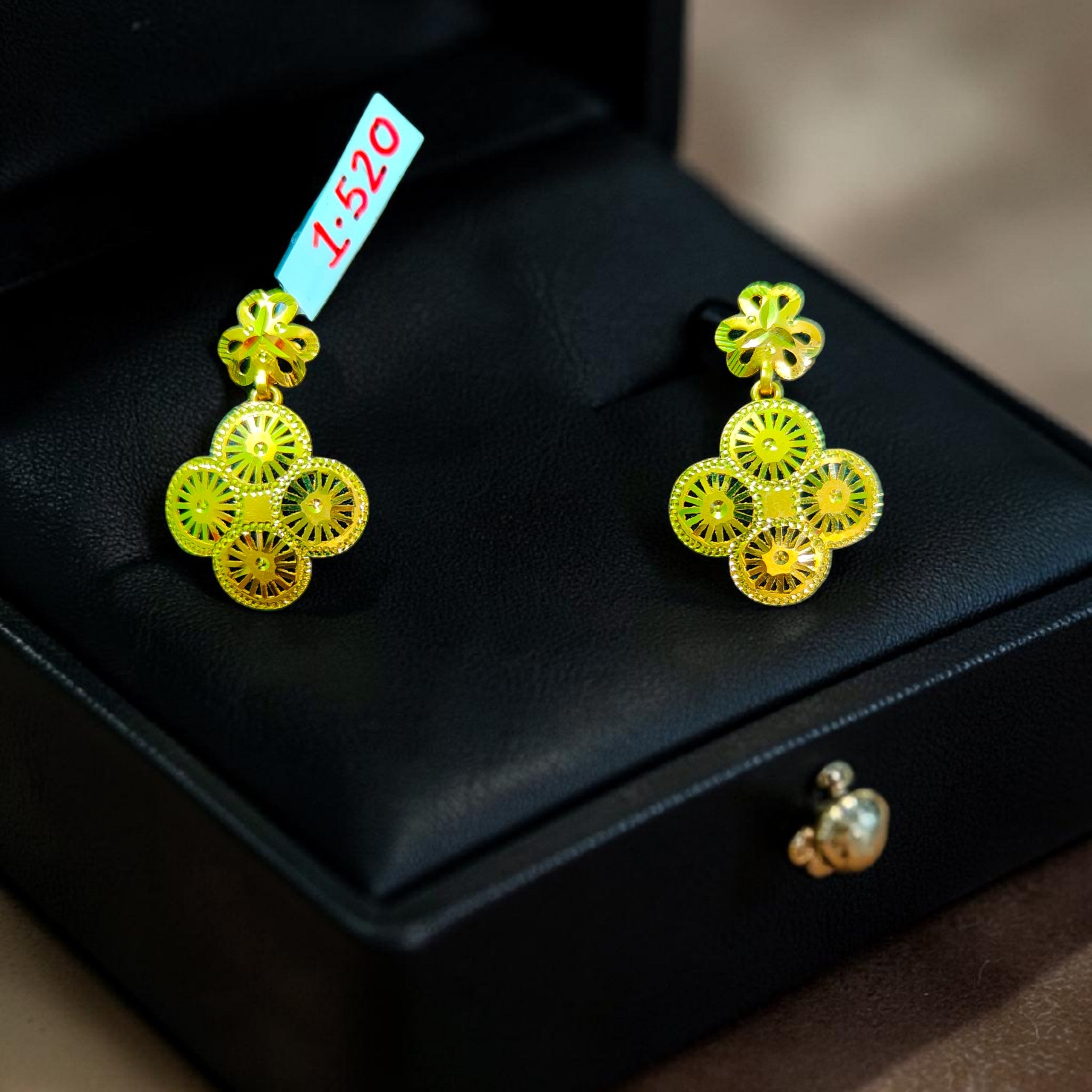GOLD EARRINGS- (WGT: 1.520 GM APPROX) BIS CERTIFIED HUID HALLMARK 9KT GOLD EARRINGS 1 PAIR FOR WOMEN (BEST FOR GIFT IN MARRIAGE).