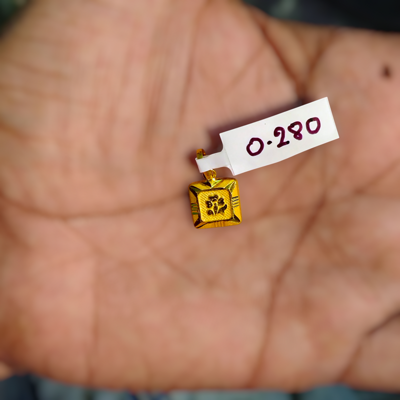 (GLKD) LOCKET WGT: 0.280 GM APPROX KDM GOLD LOCKET 1 PIECE (50 TONCH) WITH ADJUSTABLE TASSEL FOR GIFTING PURPOSE (CHAIN NOT INCLUDED).