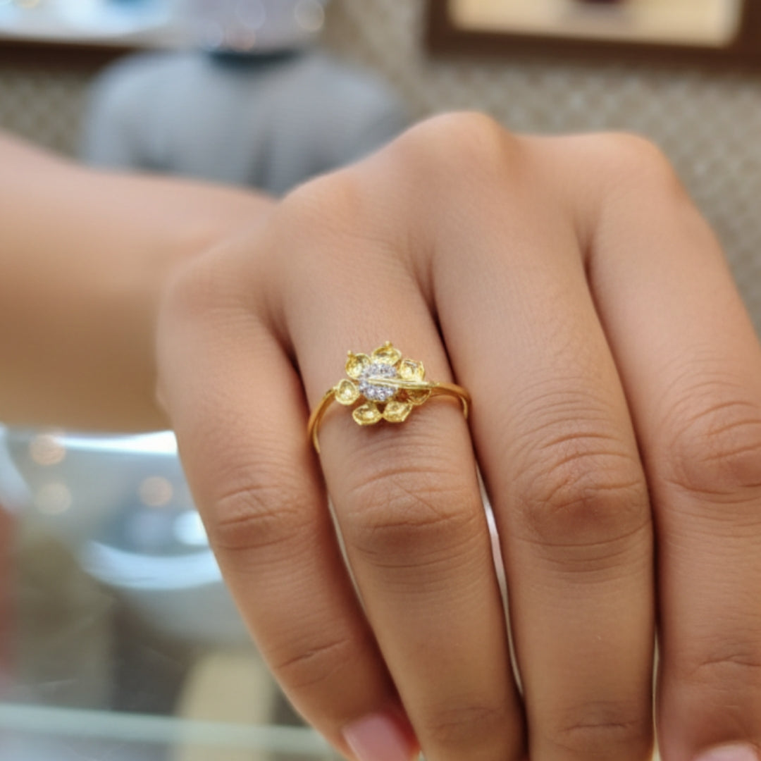 (GLFR18) RAJLAXMI DIAMOND JEWELLERY (SIZE:14) - WGT: 1.020 GM - NATURAL DIAMOND (0.04 CENT) HUID HALLMARK 18KT DIAMOND FINGER RING FOR WOMEN WITH CERTIFICATE OF AUTHENTICITY BY ZORBA (DESIGN NO: LRAP1110).