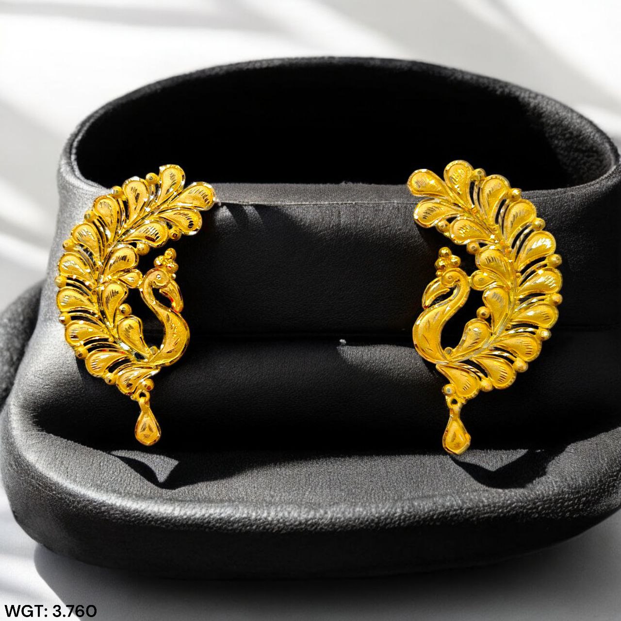 (GER22) BIS CERTIFIED HUID HALLMARK 916 22KT GOLD EARRINGS KANBALA - HALF KAN DESIGN (WGT: 3.760 GM APPROX) 1 PAIR FOR WOMEN.