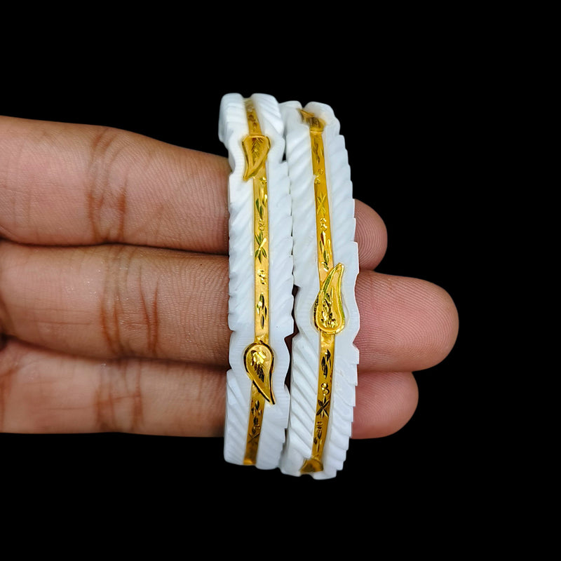GSB9K- (DC82MT)-(9XEZS5) (SIZE:26) (WGT: 1.700 GM APPROX) BIS CERTIFIED HUID HALLMARK 375 9KT GOLD SAKHA BADHANO 1 PAIR FOR WOMEN (CHILA PATH DESIGN) NOT FOR REGULAR USE.