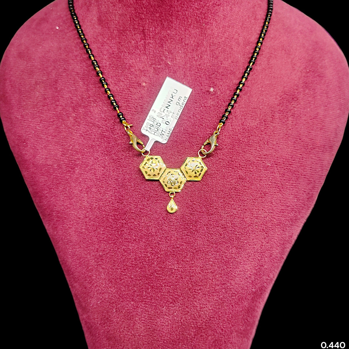 GPM9K- (WGT: 0.440 GM APPROX) BIS CERTIFIED HUID HALLMARK 375 9KT GOLD PENDANT FOR WOMEN 1 PIECE WITH FREE MANGALSUTRA & TASSEL. (NCNNKU)