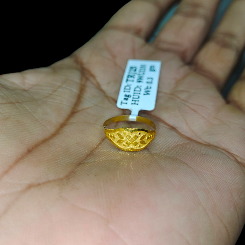BABY JEWELLERY- TRJ WGT: 0.300 GM APPROX 375 9KT HUID HALLMARK GOLD BABY FINGER RING 1 PIECE FOR RICE CEREMONY & BIRTHDAY.