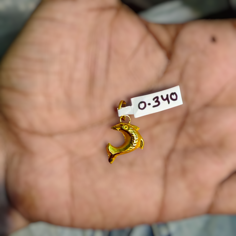 (GLKD) LOCKET WGT: 0.340 GM APPROX KDM GOLD LOCKET 1 PIECE (50 TONCH) WITH ADJUSTABLE TASSEL FOR GIFTING PURPOSE (CHAIN NOT INCLUDED).