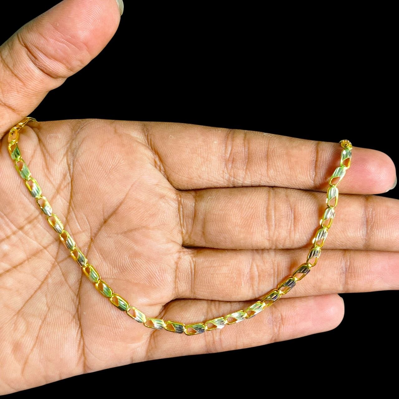 GOLD CHAIN- (WGT: 5.940 GM APPROX) BIS CERTIFIED HUID HALLMARK 9KT GOLD CHAIN (20 INCH) 1 PIECE FOR UNISEX.