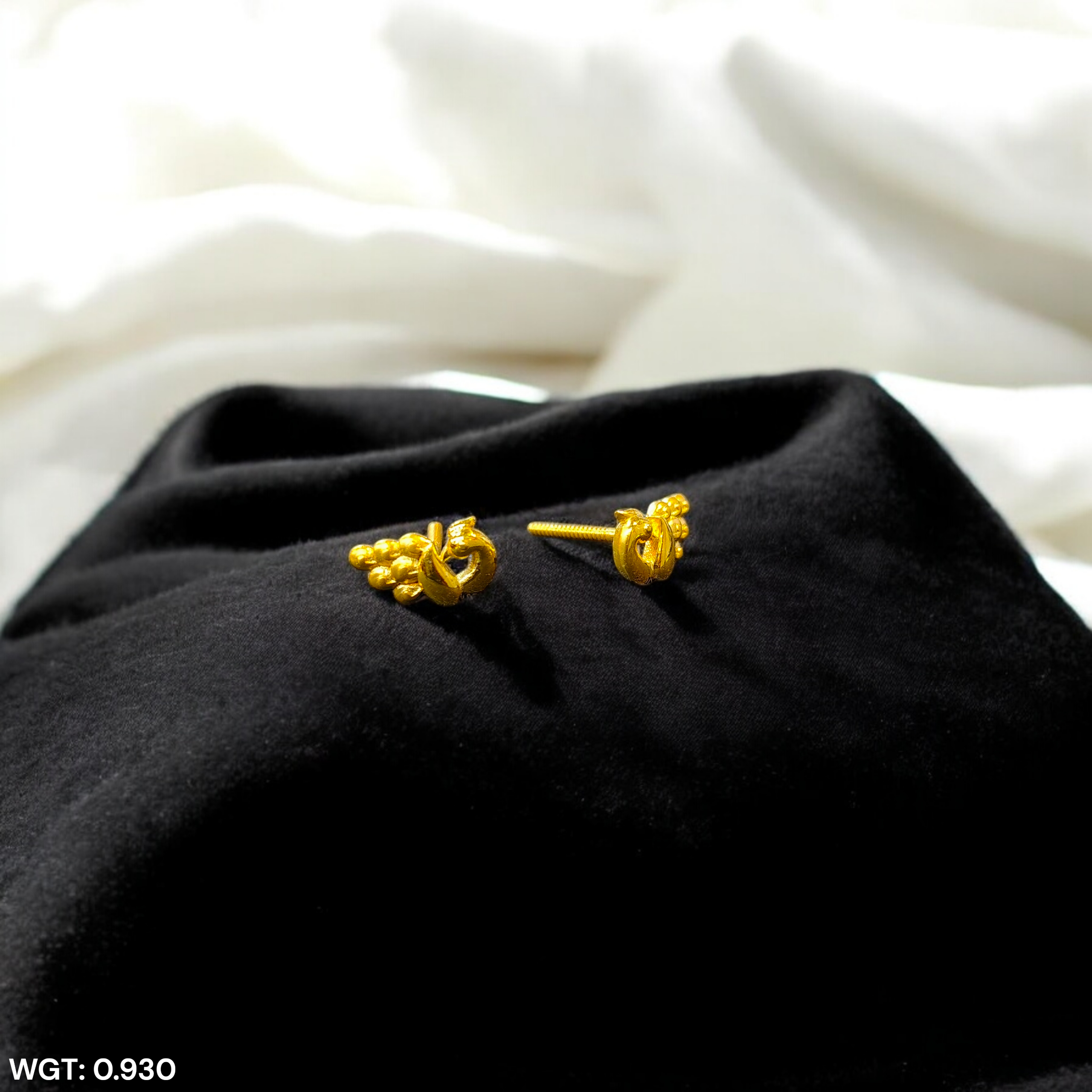 (GSE9) TRJ BABY TOPS WGT: 0.930 GM APPROX BIS CERTIFIED HUID HALLMARK 9KT GOLD STUD EARRINGS FOR WOMEN 1 PAIR FOR REGULAR USE.