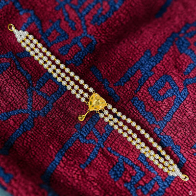 GMC9K- (WGT: 0.220 GM APPROX) BIS CERTIFIED HUID HALLMARK 375 9KT GOLD MOTI CHOKER 1 PIECE WITH ADJUSTABLE TASSEL FOR GIFT IN MARRIAGE.
