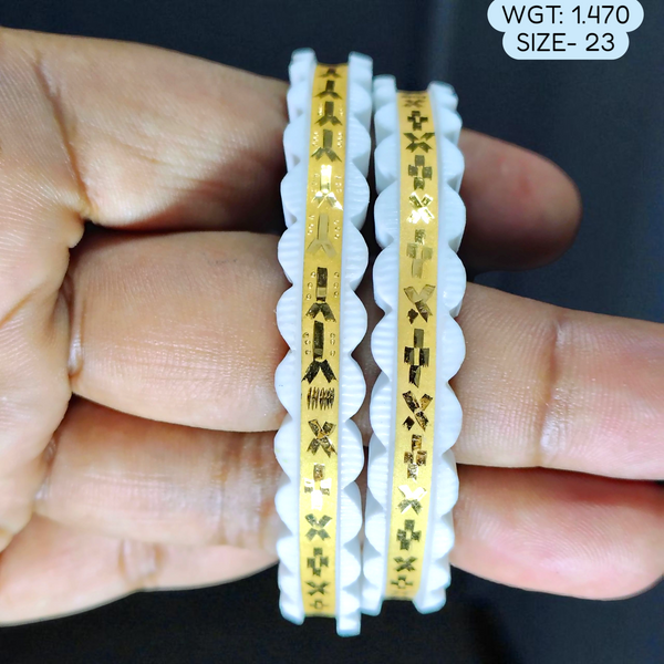 TRJ (SIZE: 23) WGT: 1.470 GM APPROX HUID HALLMARK 22KT GOLD SAKHA BANGLES 1 PAIR DESIGN FOR REGULAR USE.