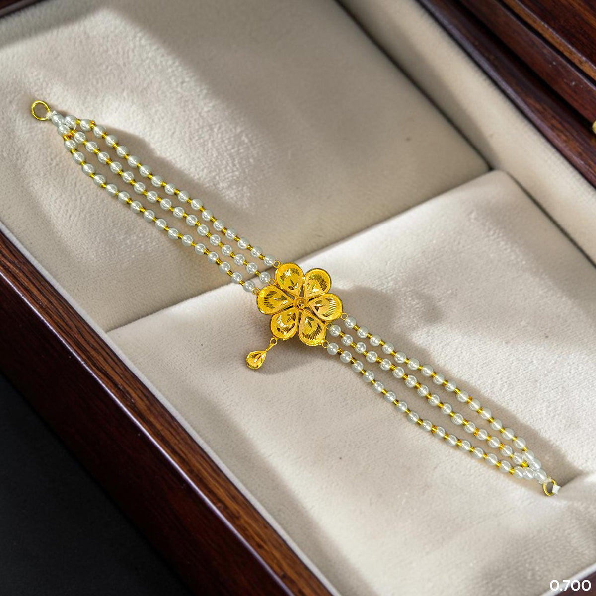 GMC9K- (9S83WQ)-(WGT: 0.700 GM APPROX) BIS CERTIFIED HUID HALLMARK 375 9KT GOLD MOTI CHOKER 1 PIECE WITH ADJUSTABLE TASSEL FOR GIFT IN MARRIAGE.
