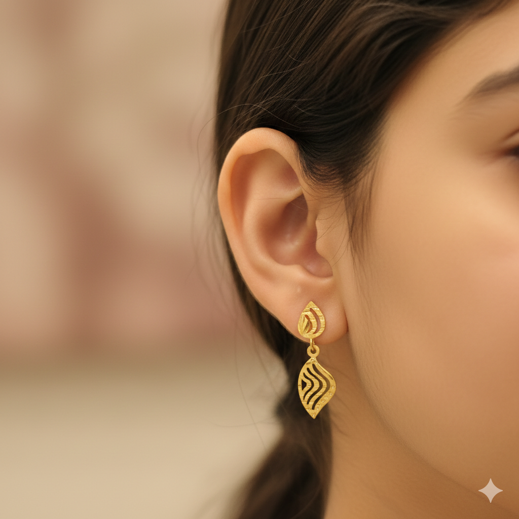 GOLD EARRINGS- WGT: 0.540 GM APPROX BIS CERTIFIED HUID HALLMARK 9KT GOLD EARRINGS 1 PAIR FOR WOMEN.