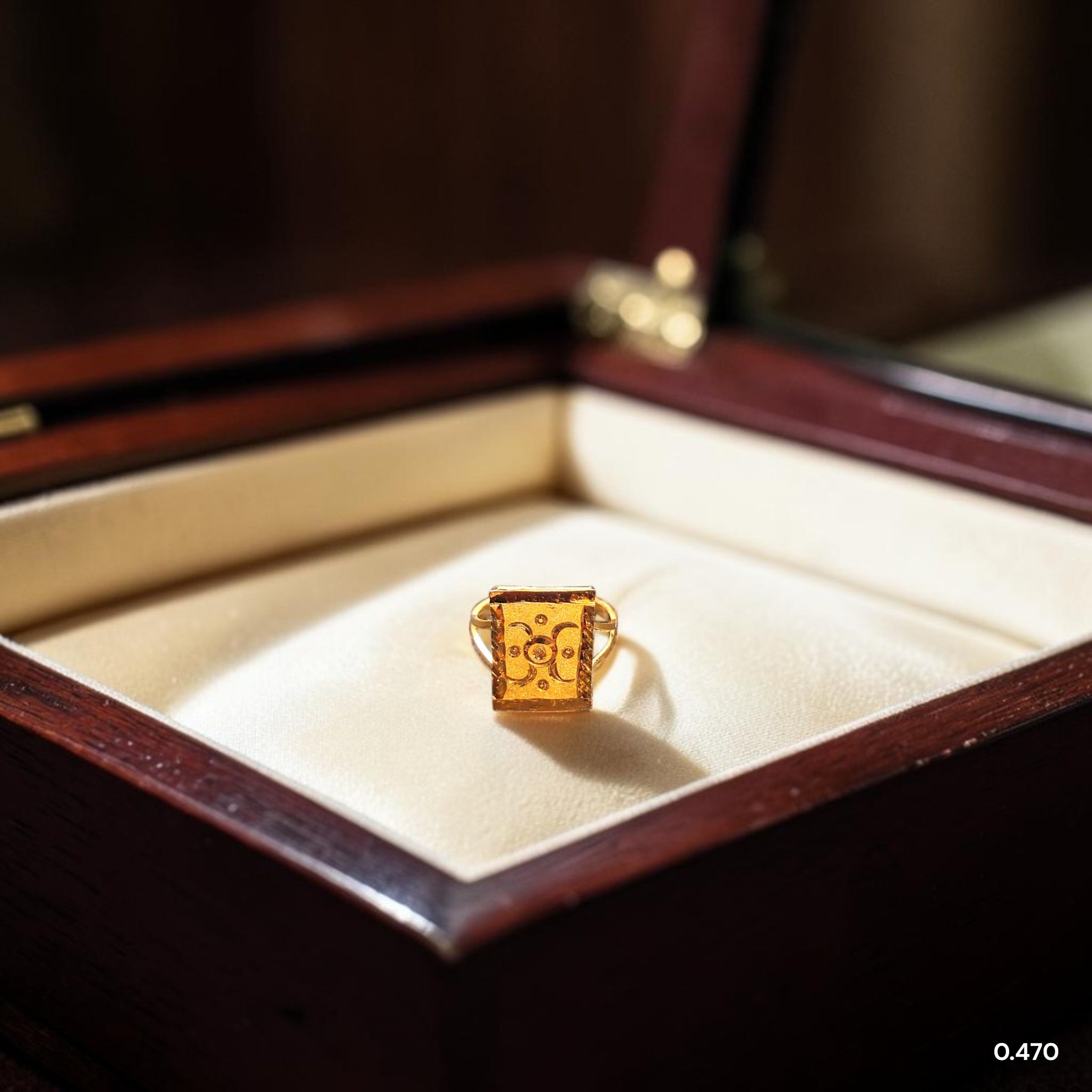 BABY JEWELLERY- TRJ WGT: 0.470 GM APPROX 22KT HUID HALLMARK GOLD BABY FINGER RING 1 PIECE FOR RICE CEREMONY & BIRTHDAY.