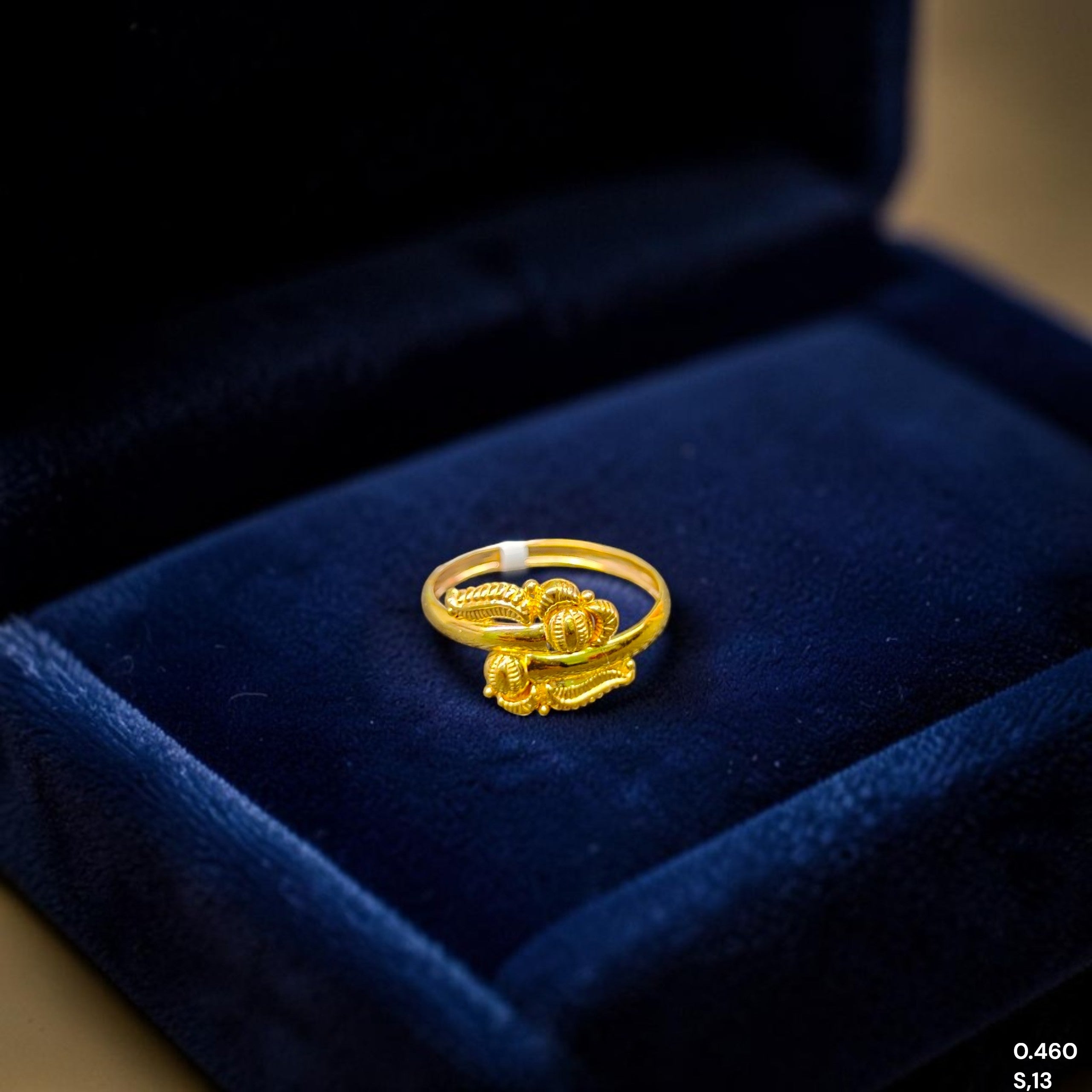 LADIES RING- (SIZE: 13) WGT: 0.460 GM APPROX BIS CERTIFIED HUID HALLMARK 9KT GOLD THUMB RING FOR UNISEX 1 PIECE.