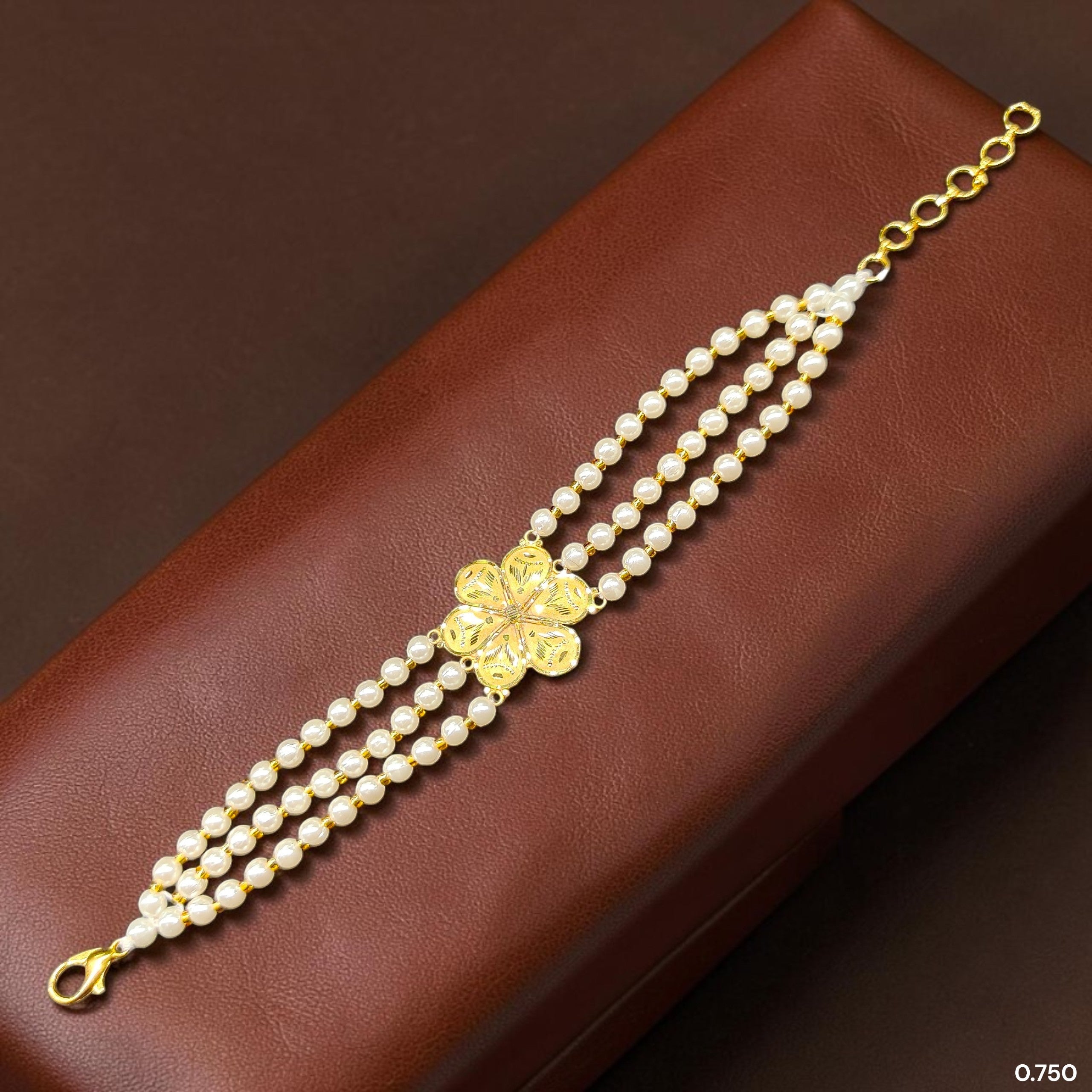 GOLD MANTASHA- (WGT: 0.750 GM APPROX) BIS CERTIFIED HUID HALLMARK 375 9KT GOLD MOTI MANTASHA WITH PEARL CHAIN FOR WOMEN.(6EQX6K)