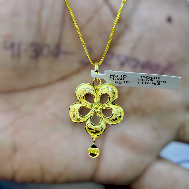 TRJ WGT: 1.590 GM APPROX 22KT HUID HALLMARK GOLD LOCKET 1 PIECE WITH ADJUSTABLE TASSEL.