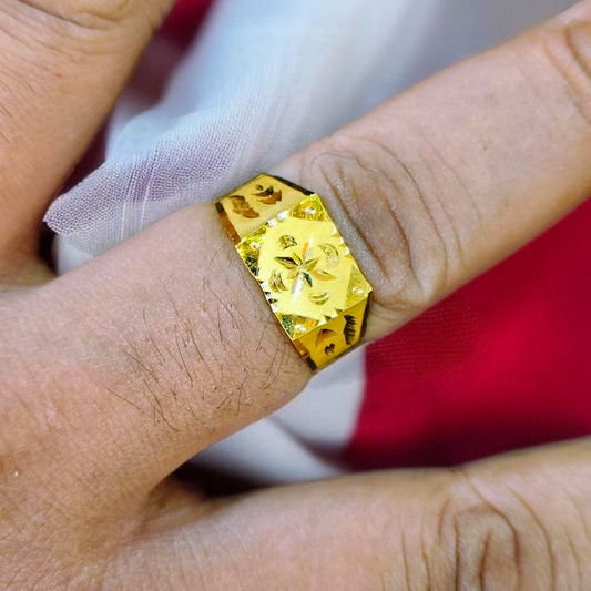SIZE:18 (WGT: 1.030 GRAM APPROX) BIS CERTIFIED HUID HALLMARK 916 22KT GOLD GENTS FINGER RING FOR MENS 1 PIECE.