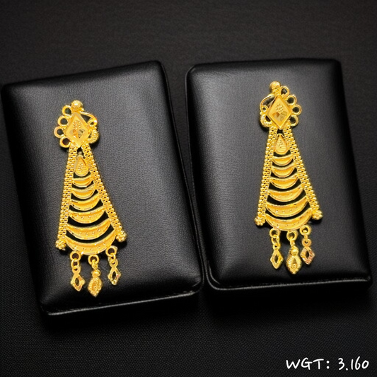 TRJ WGT: 3.160 GM APPROX HUID HALLMARK 22KT GOLD EARRINGS KANBALA 1 PAIR FOR WOMEN.