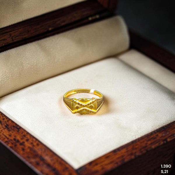 GENTS RING- TRJ (SIZE:21) WGT: 1.390 GM APPROX BIS CERTIFIED HUID HALLMARK 375 9KT GOLD FINGER RING FOR MEN 1 PIECE.