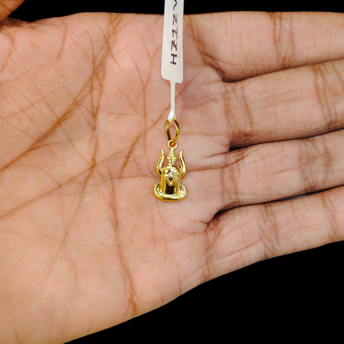 GOLD LOCKET - (WGT: 0.600 GM APPROX) BIS CERTIFIED HUID HALLMARK 9KT GOLD LOCKET 1 PIECE. (CHAIN NOT INCLUDED). (HZ1ZV7)