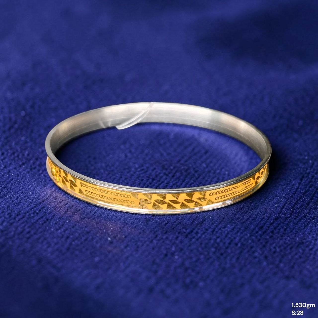 GOLD NOA- (SIZE: 28) (WGT: 1.530) GM APPROX) BIS CERTIFIED HUID HALLMARK 22KT GOLD NOA BADHANO 1 PIECE FOR WOMEN.