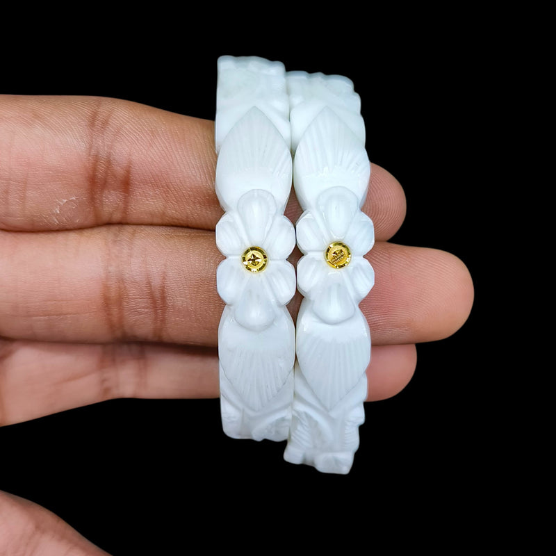 GSB9K- (TX529N)-(YSSQ6C) (SIZE:26) (WGT: 0.220 GM APPROX) BIS CERTIFIED HUID HALLMARK 375 9KT GOLD SAKHA BADHANO 1 PAIR FOR WOMEN NOT FOR REGULAR USE.