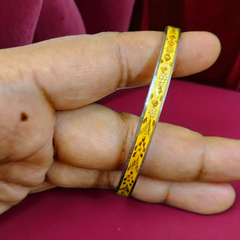 TRJ (SIZE: 26) WGT: 1.350 GM APPROX 22KT HUID HALLMARK GOLD NOA BANGLES (LAZER CHILA) 1 PIECE.