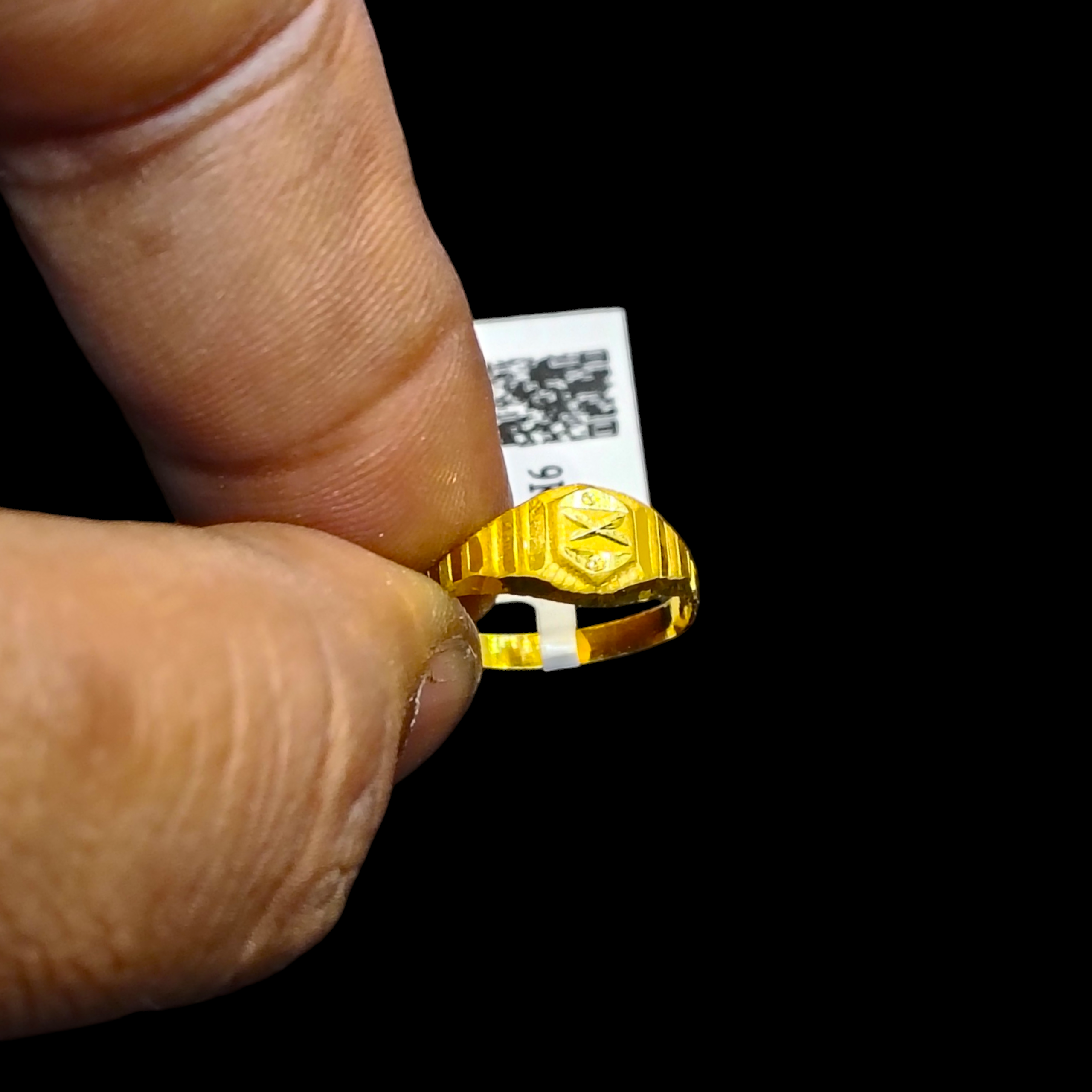 BABY JEWELLERY- TRJ WGT: 0.410 GM APPROX 375 9KT HUID HALLMARK GOLD BABY FINGER RING 1 PIECE FOR RICE CEREMONY & BIRTHDAY.