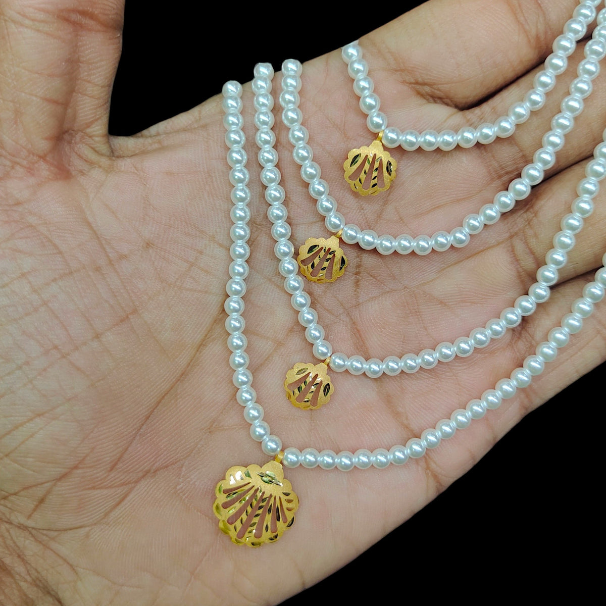 (GMH)- (WGT: 0.660 GM APPROX) BIS CERTIFIED HUID HALLMARK 22KT GOLD MOTI SITAHAR NECKLACE 1 PIECE WITH ADJUSTABLE TASSEL. (AR5ZP9)