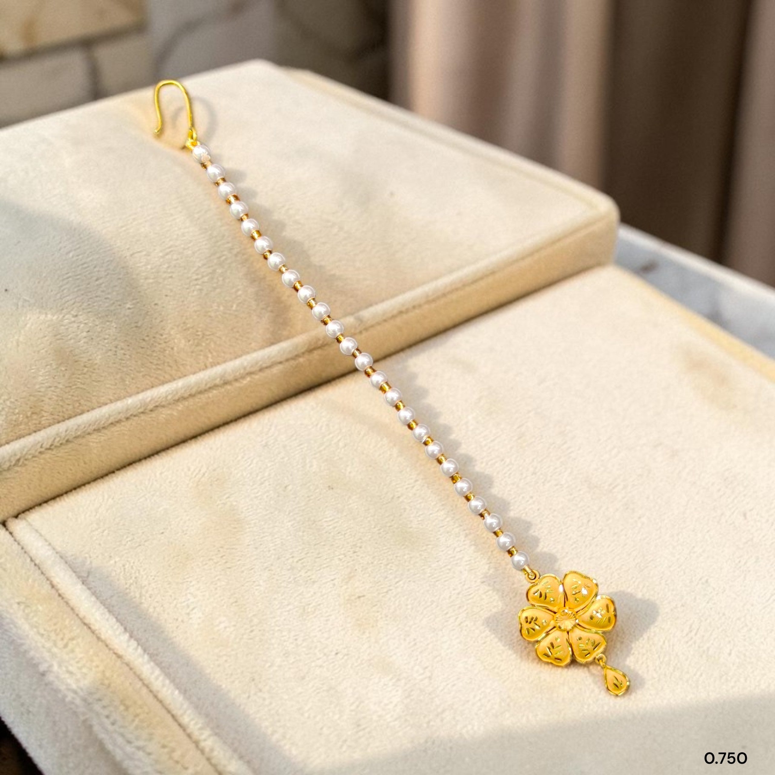 GOLD TICKLY- BIS CERTIFIED WGT: 0.750 GM APPROX HUID HALLMARK 916 22KT GOLD TICKLY (MANGTIKA) 1 PIECE FOR MARRIAGE.