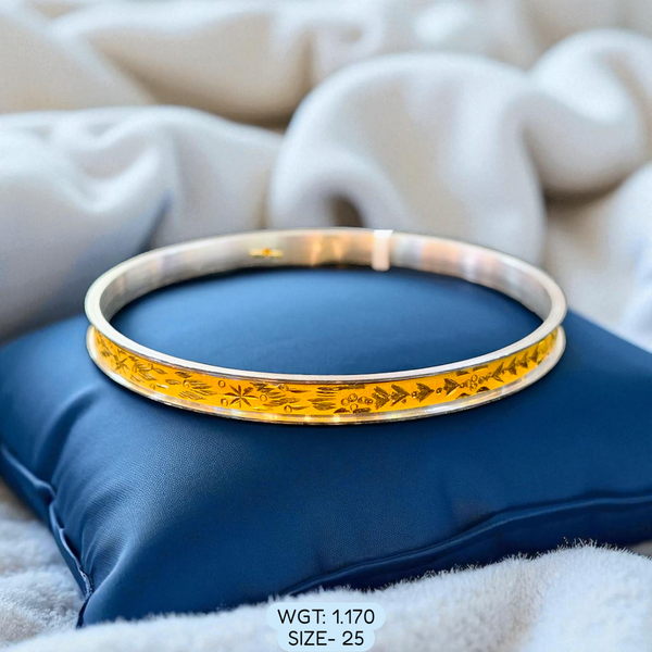 TRJ (SIZE: 25) WGT: 1.170 GM APPROX 22KT HUID HALLMARK GOLD NOA BANGLES (LAZER CHILA) 1 PIECE.